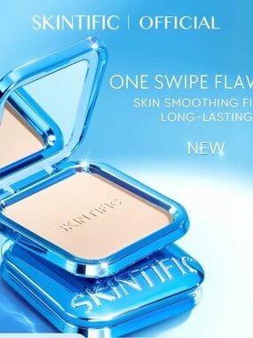 One Swipe Flawless Compact Powder - Blue / Light Beige